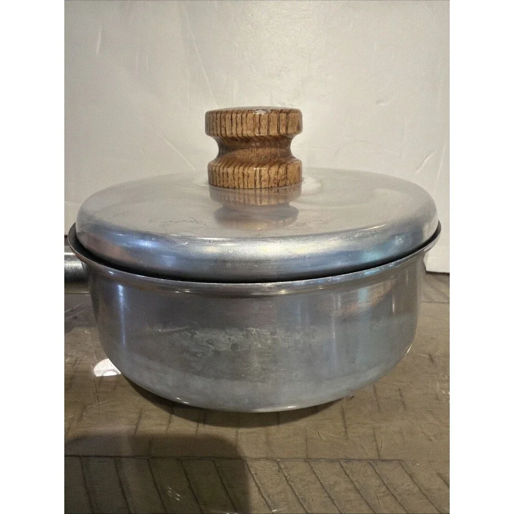 Wear Ever 1 Quart Sauce Pan Cookware